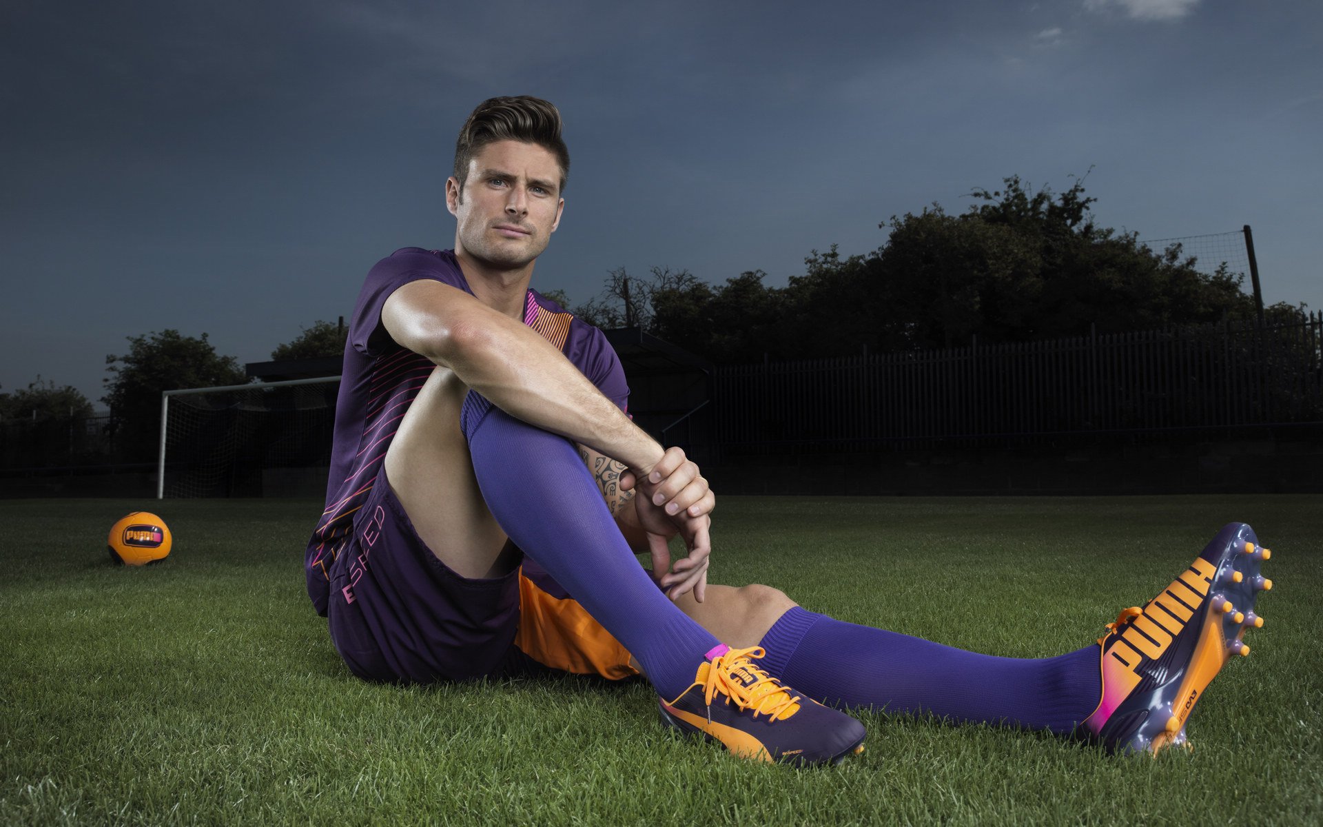 科维托娃遭遇七持续失利，巴黎圣日耳曼教练压力巨大！赛场气氛高涨